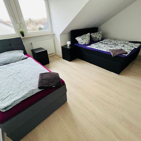 Generous Apartment I 7 Beds I 110 Sqm I Fast Internet พาเดอร์บอร์น ภายนอก รูปภาพ