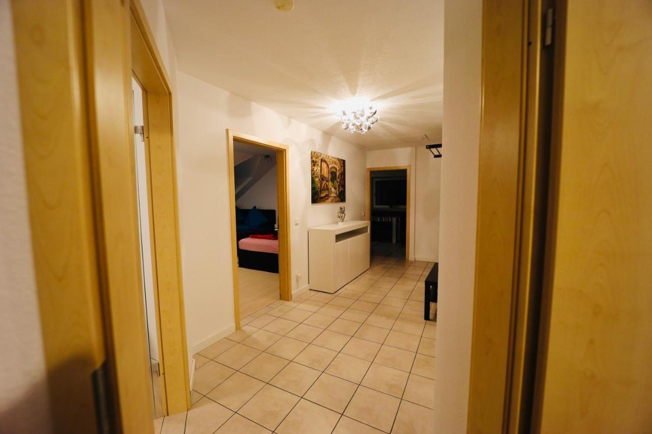 Generous Apartment I 7 Beds I 110 Sqm I Fast Internet พาเดอร์บอร์น ภายนอก รูปภาพ