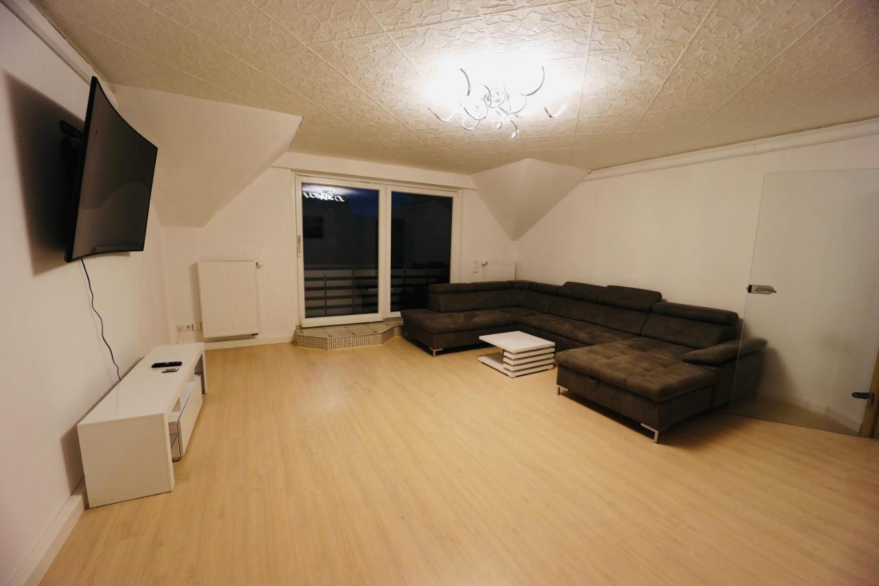 Generous Apartment I 7 Beds I 110 Sqm I Fast Internet พาเดอร์บอร์น ภายนอก รูปภาพ
