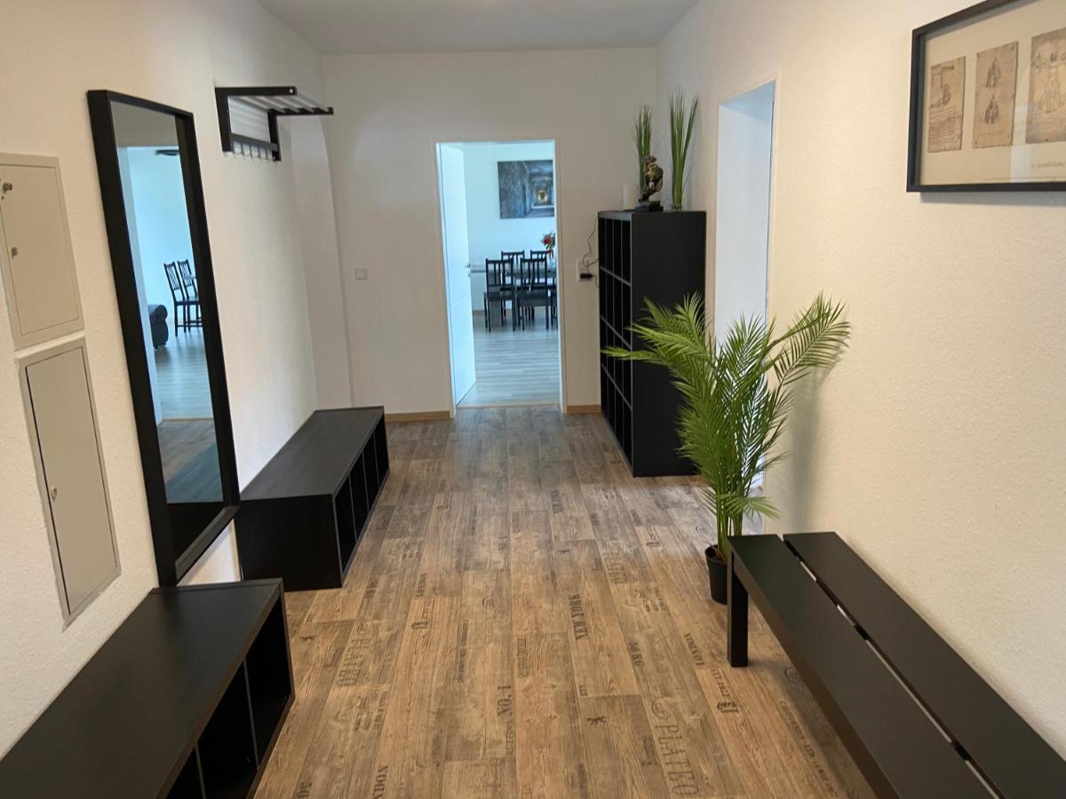 Generous Apartment I 7 Beds I 110 Sqm I Fast Internet พาเดอร์บอร์น ภายนอก รูปภาพ