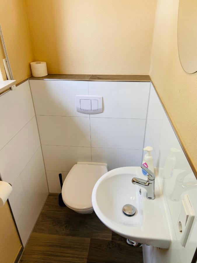 Generous Apartment I 7 Beds I 110 Sqm I Fast Internet พาเดอร์บอร์น ภายนอก รูปภาพ